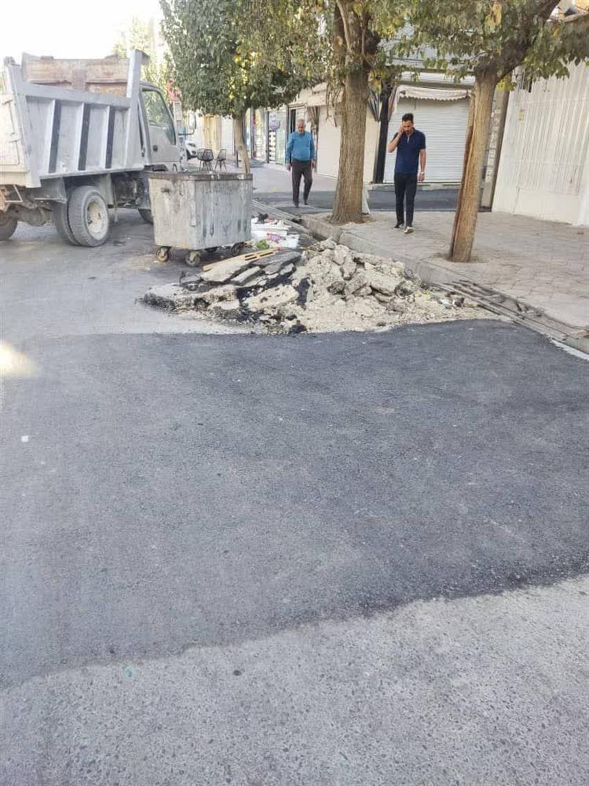 عملیات ساماندهی و جمع‌آوری نخاله‌های ساختمانی در محله خادم‌آباد