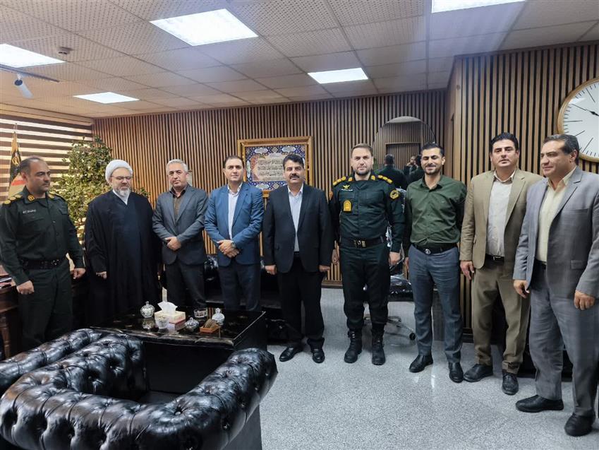 دیدار مدیریت شهری باغستان با فرمانده انتظامی شهرستان شهریار به مناسبت هفته نیروی انتظامی
