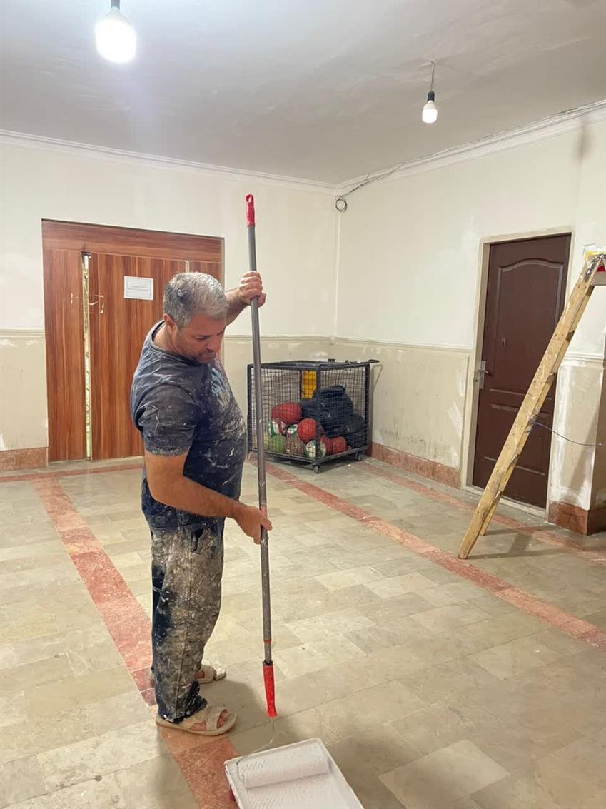 رنگ‌آمیزی سالن‌های ورزشی شهر باغستان