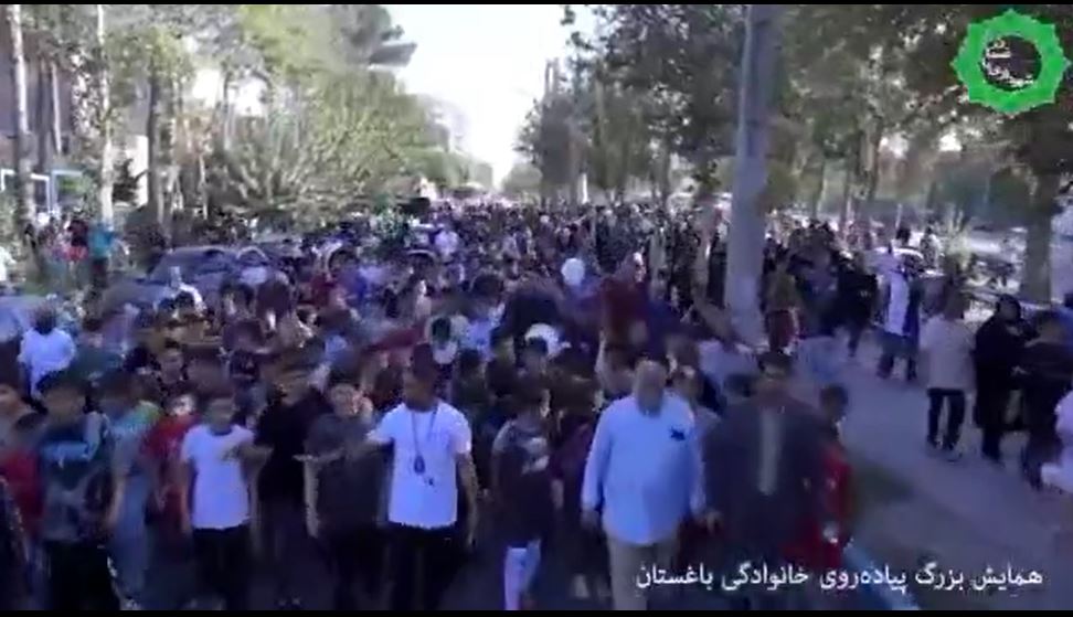 همایش بزرگ پیاده روی خانوادگی در محله خادم آباد به همت مدیریت شهری باغستان