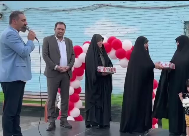 مراسم جشن بزرگ میلاد پیامبراکرم(ص)و امام جعفر صادق(ع) در محله نصیرآباد به همت مدیریت شهری باغستان